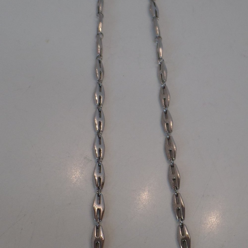 Silvertone Large Link 34" Necklace Double Wrap - Picture 7 of 12
